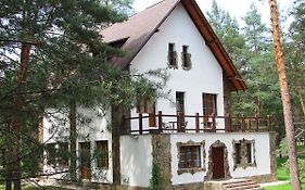 Перший Кордон, Туристичний комплекс